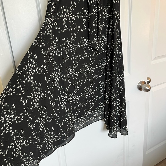 Women’s Midi Dress - Picture 5 of 7